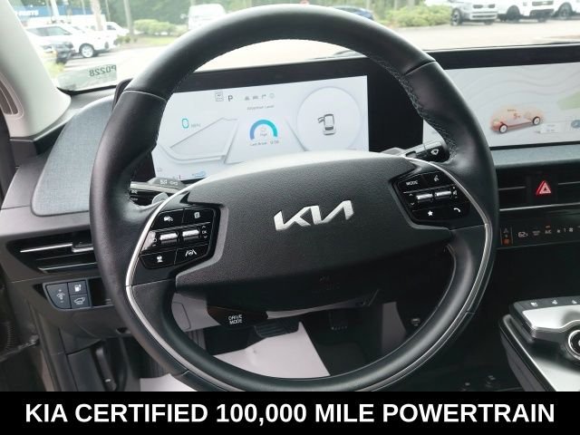 Used 2023 Gray Kia Wind AWD image 11