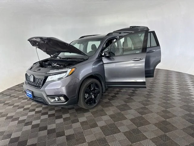 Used 2021 Gray Honda Elite image 13