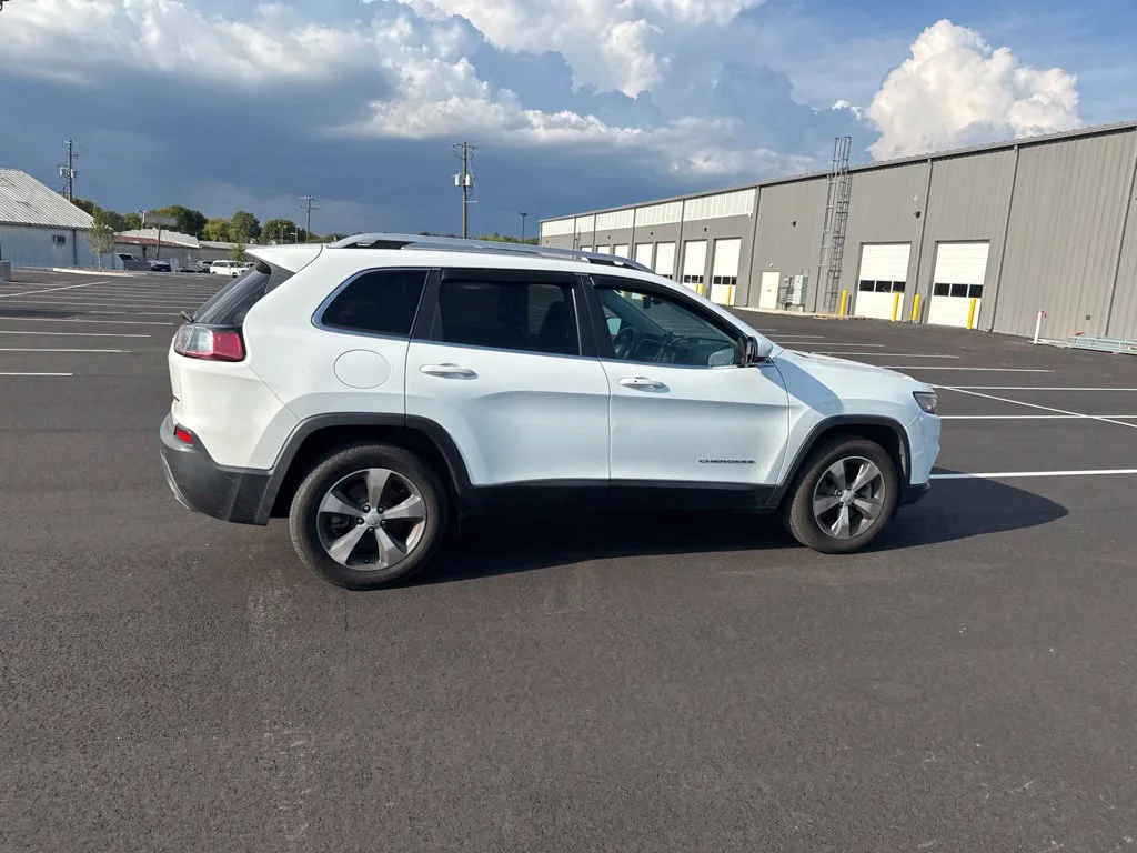 Used 2019 White Jeep Limited image 13