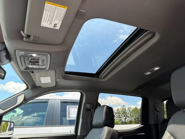 Used 2025 Summit White GMC SLT image 32