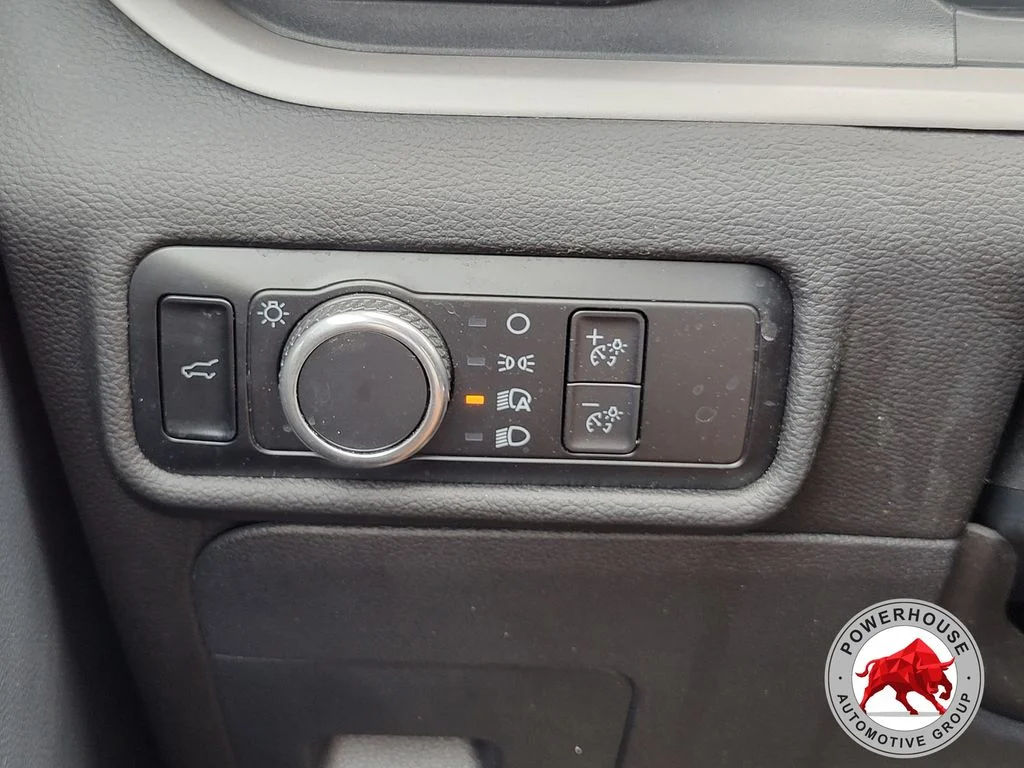 Used 2023 Green Ford XLT image 29