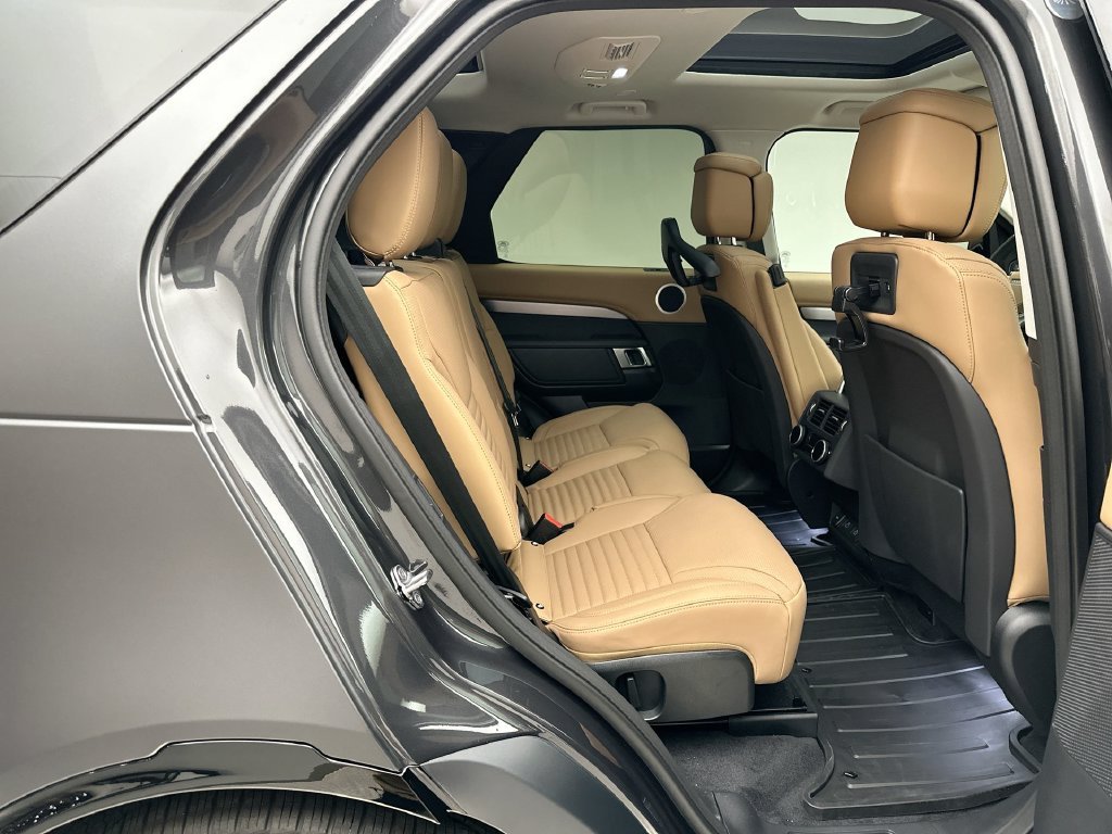 New 2026 Carpathian Gray Premium Metallic Land Rover Gemini Edition image 7