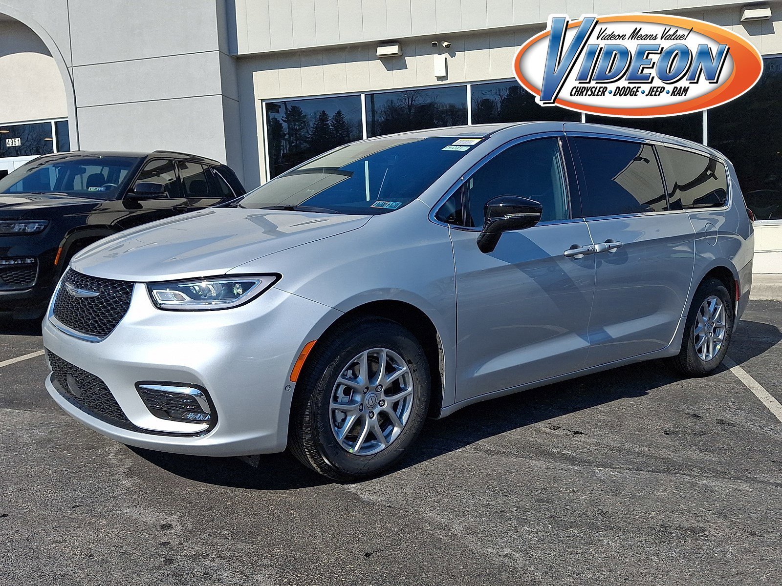 2026 Chrysler Pacifica