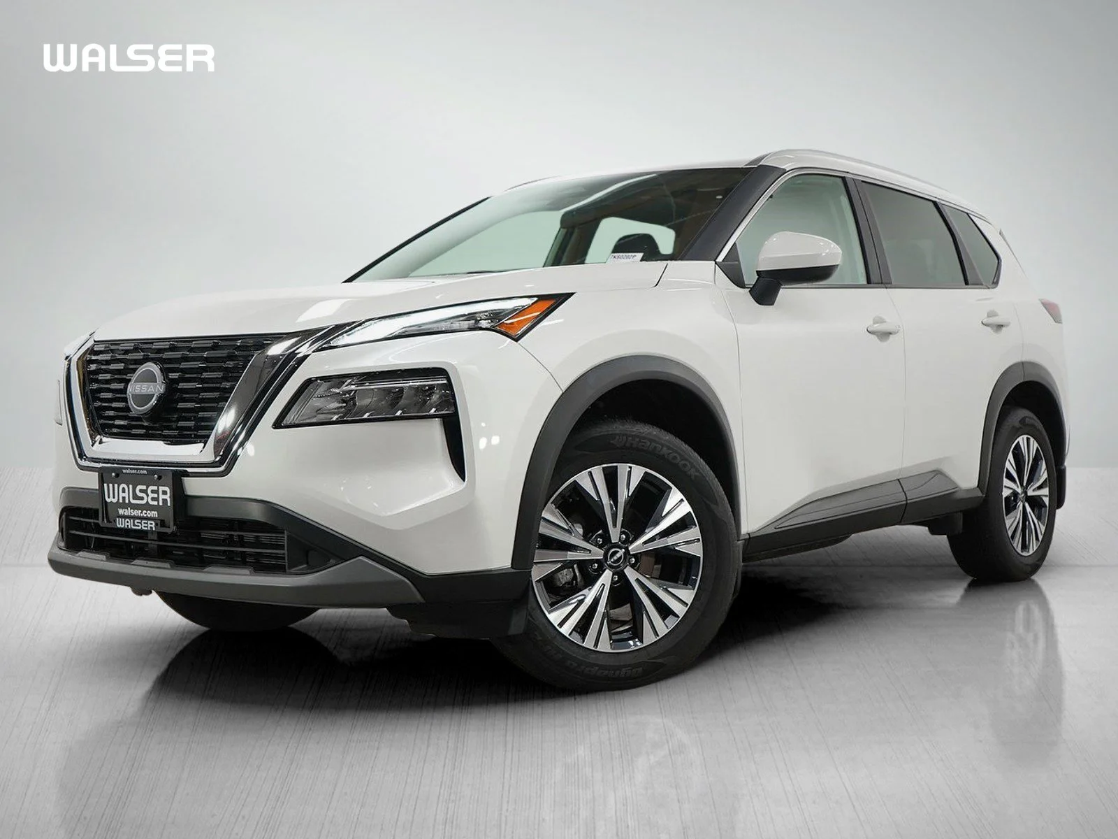 Used 2023 Pearl White Tricoat Nissan SV image 1