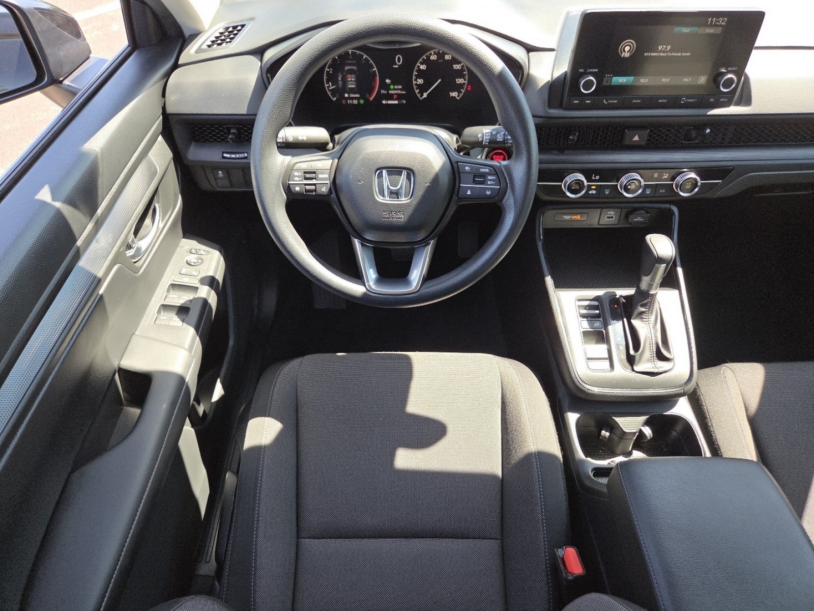 2024 Honda CR-V LX - Photo 25