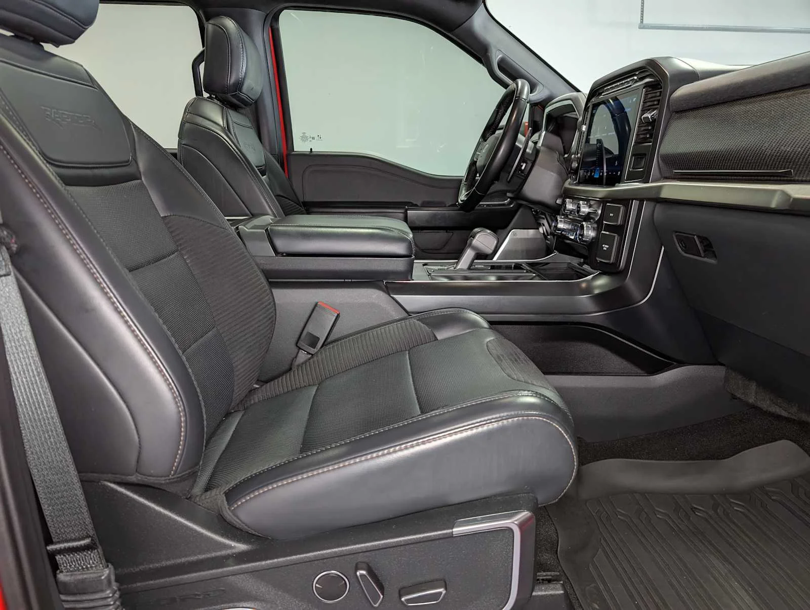 2021 Ford F-150 Raptor - Photo 48