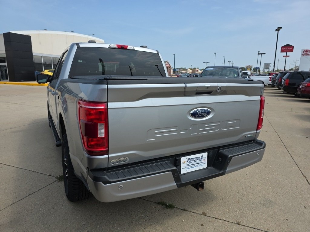 2022 Ford F-150 XLT photo 3