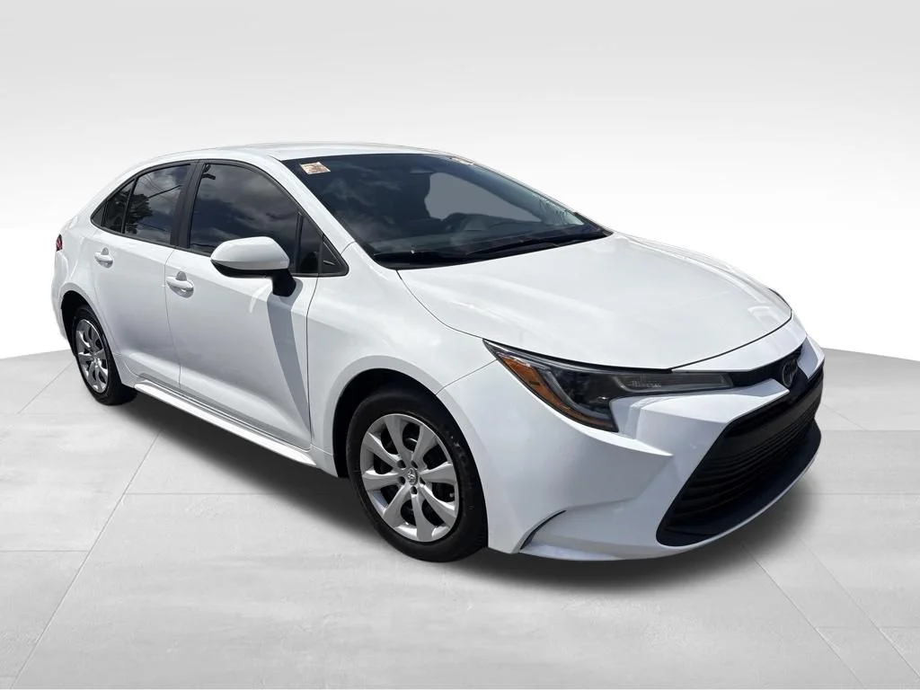 Used 2025 White Toyota LE image 8