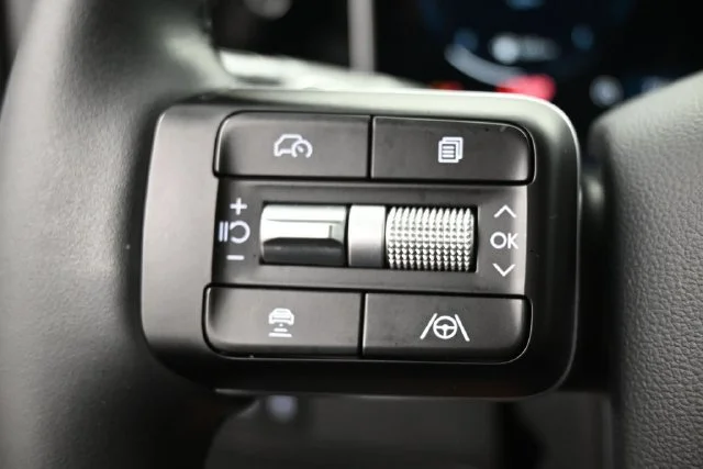 Used 2025 Black Hyundai Limited image 19