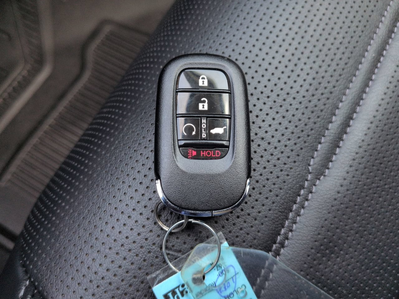 Used 2024 White Honda EX-L image 35