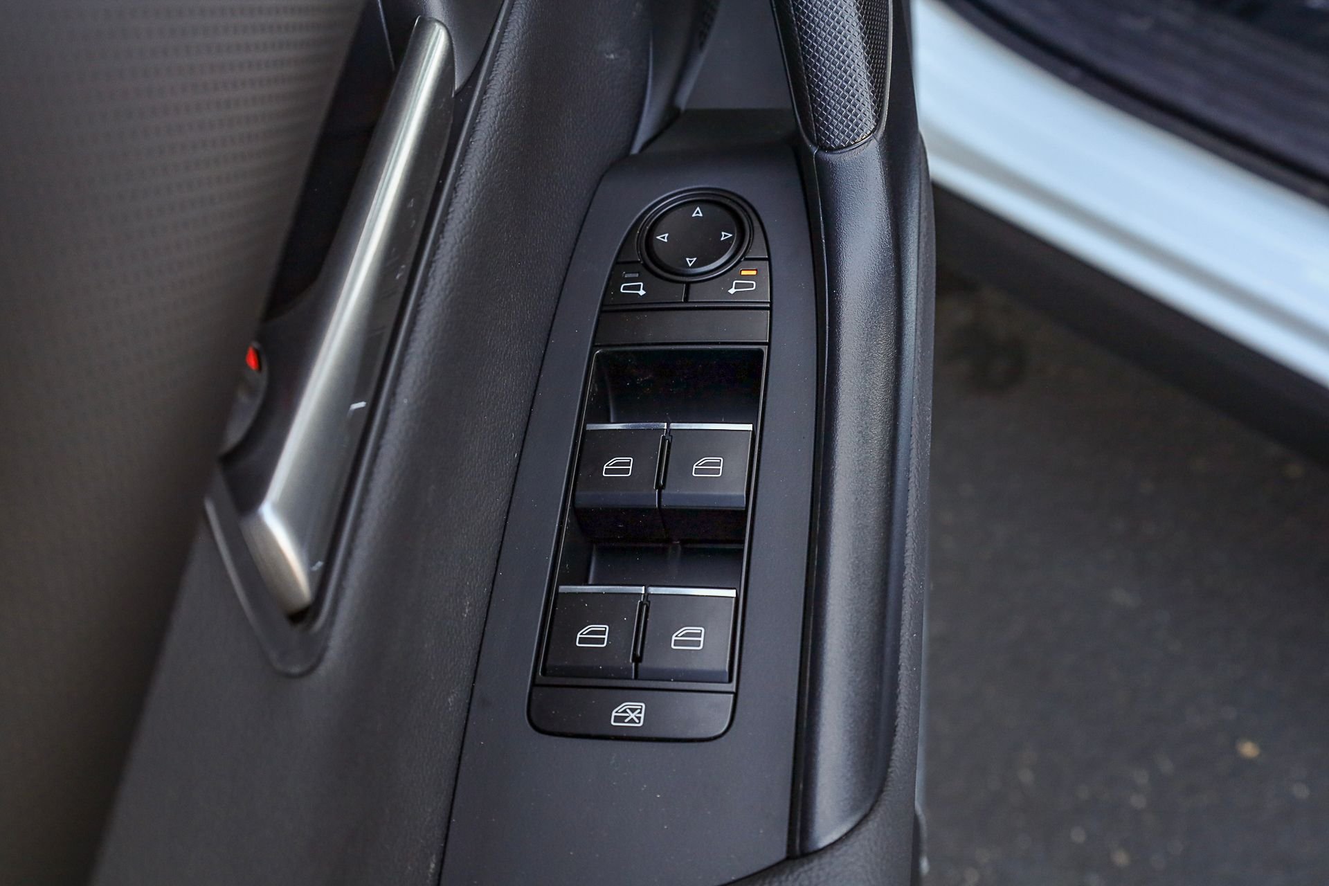 New 2026 Wind Chill Pearl Mazda Preferred AWD image 24