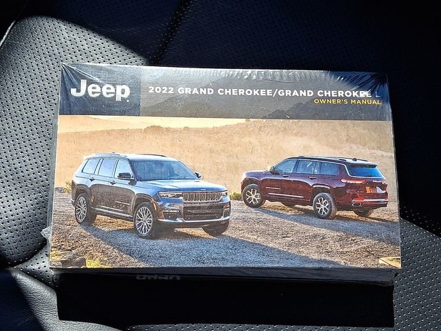 Certified Used 2022 Bright White Clearcoat Jeep Overland 4xe image 27