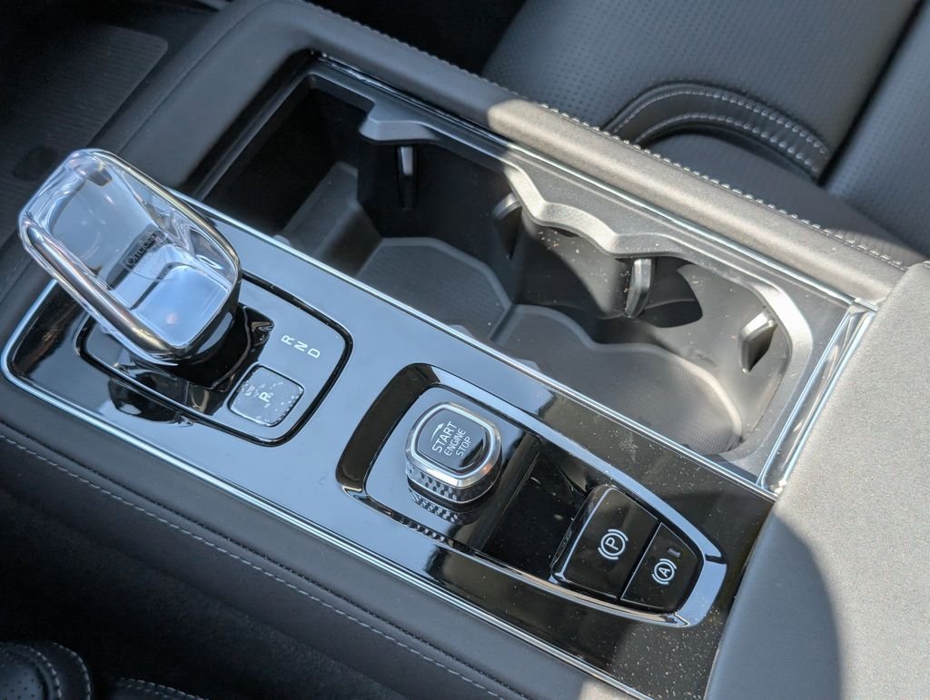 2026 Volvo XC90 Ultra - Photo 23