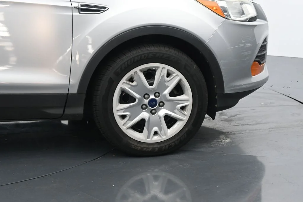 Used 2016 Silver Ford S image 11