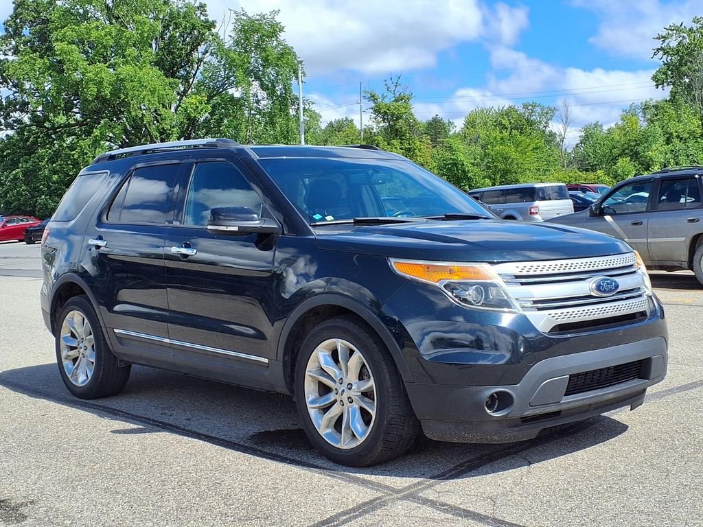 Used 2014 Gray Ford XLT image 3