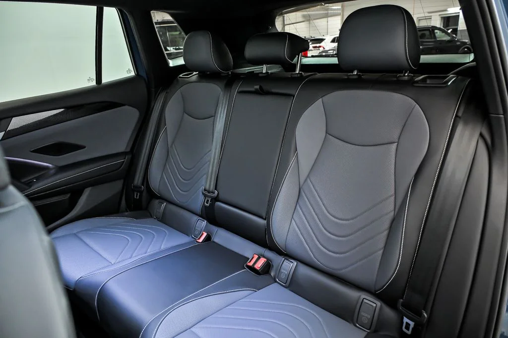 New 2026 Silver Volkswagen 2.0T SE R-Line Black image 9