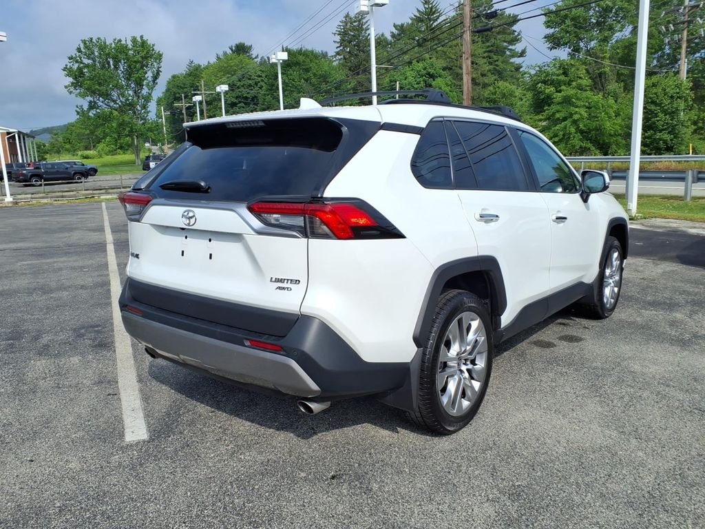 Used 2023 Wind Chill Pearl Toyota Limited image 5