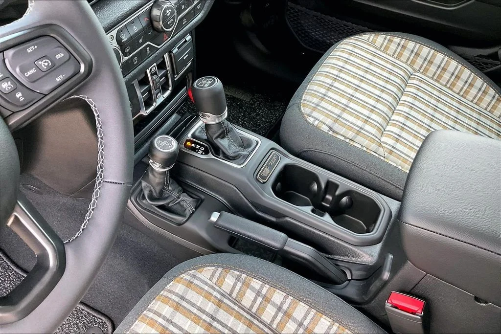 New 2026 Jeep Wrangler 4D Sport Utility