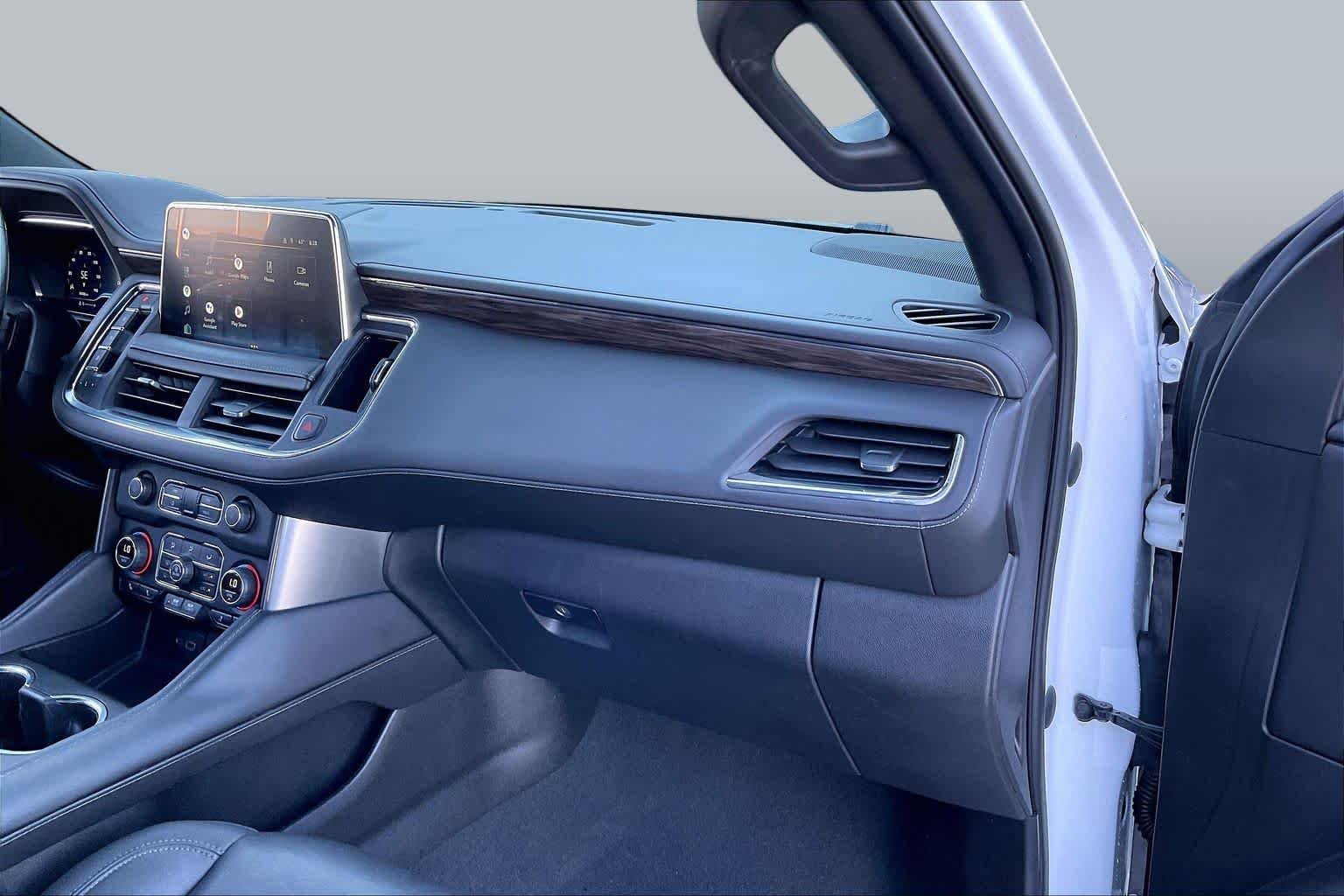 Used 2022 Summit White Chevrolet LT image 17