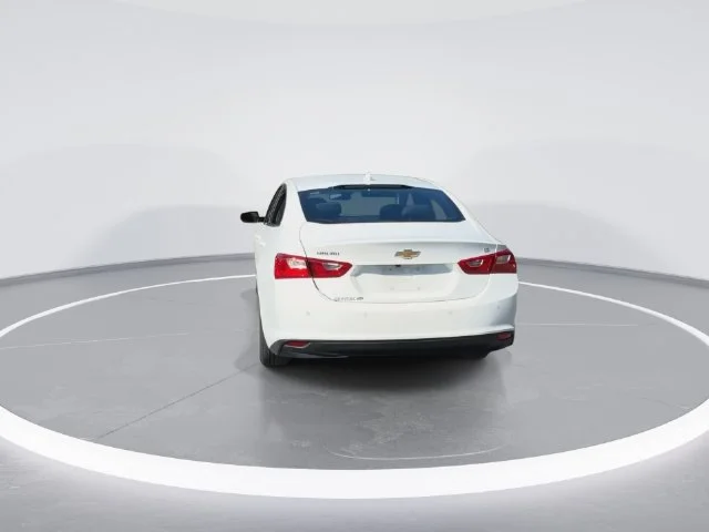 Used 2024 White Chevrolet LT image 7