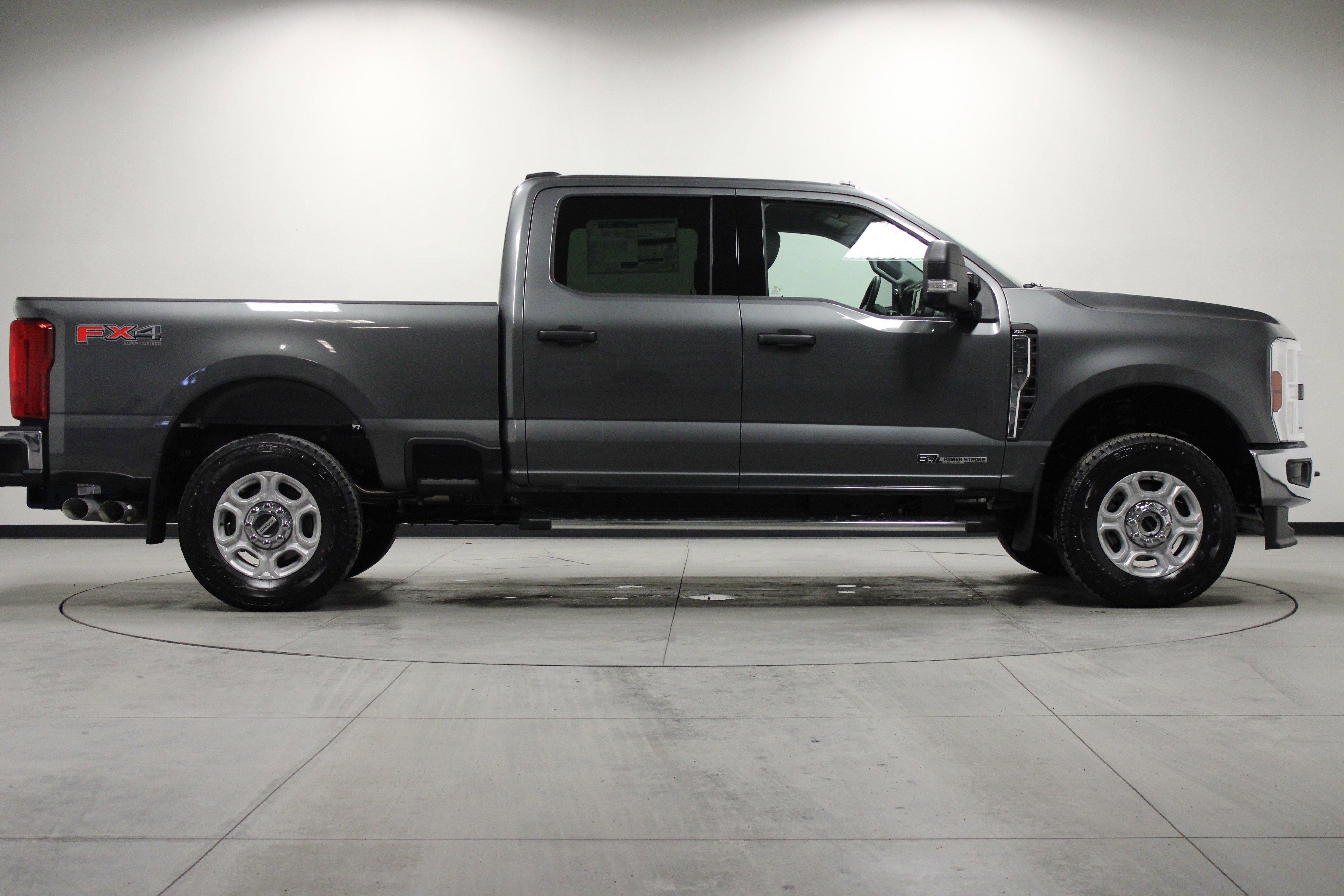 New 2026 Carbonized Gray Metallic Ford XLT image 3