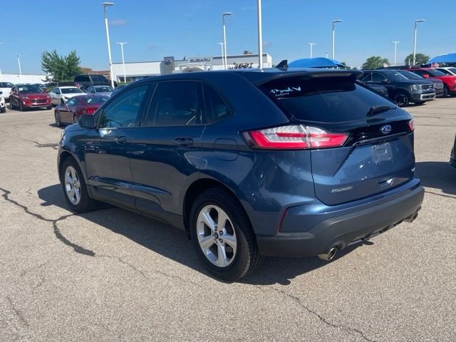 Used 2019 Blue Metallic Ford SE image 4