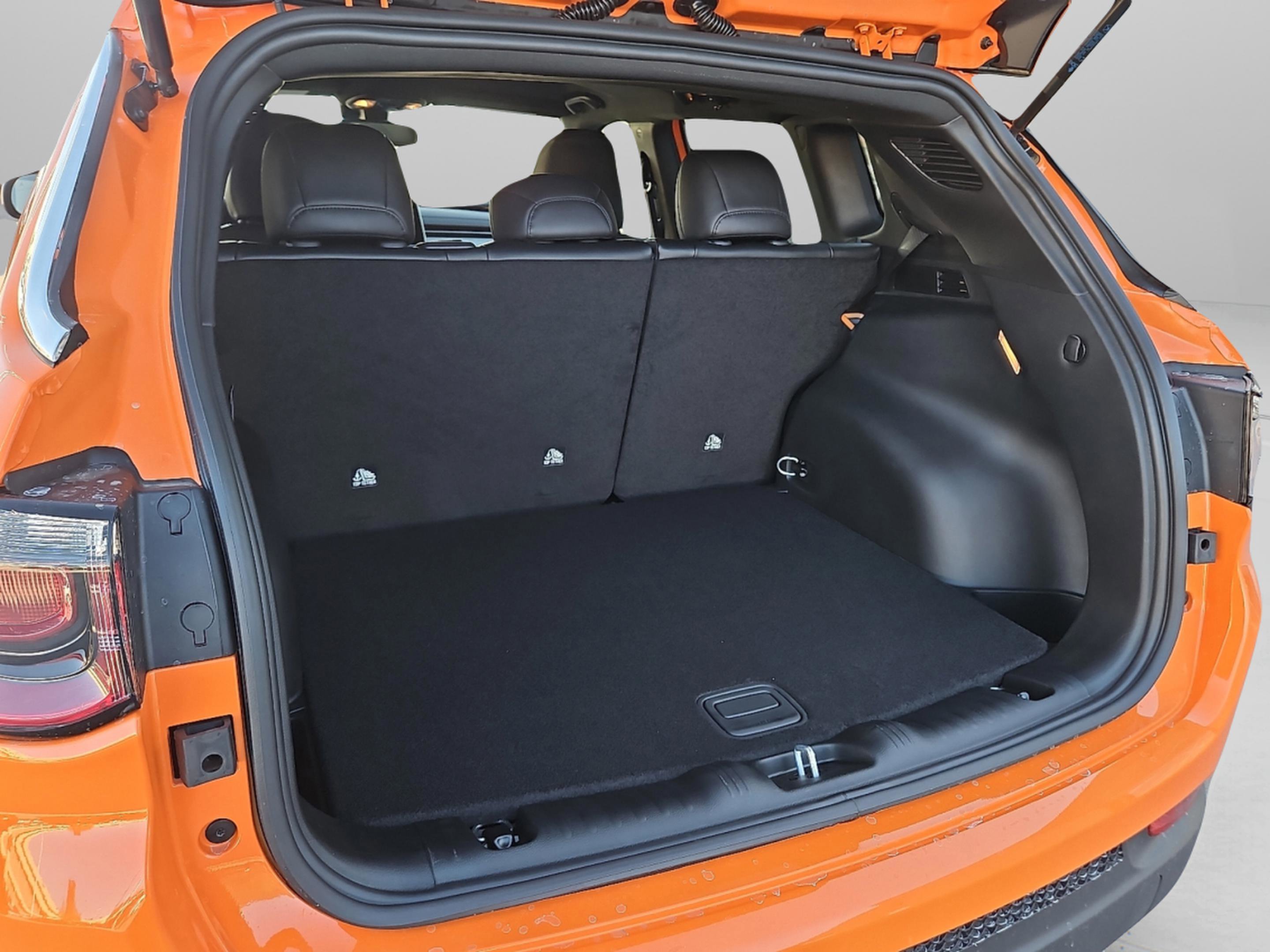 New 2026 Joose Exterior Paint Jeep Latitude image 10