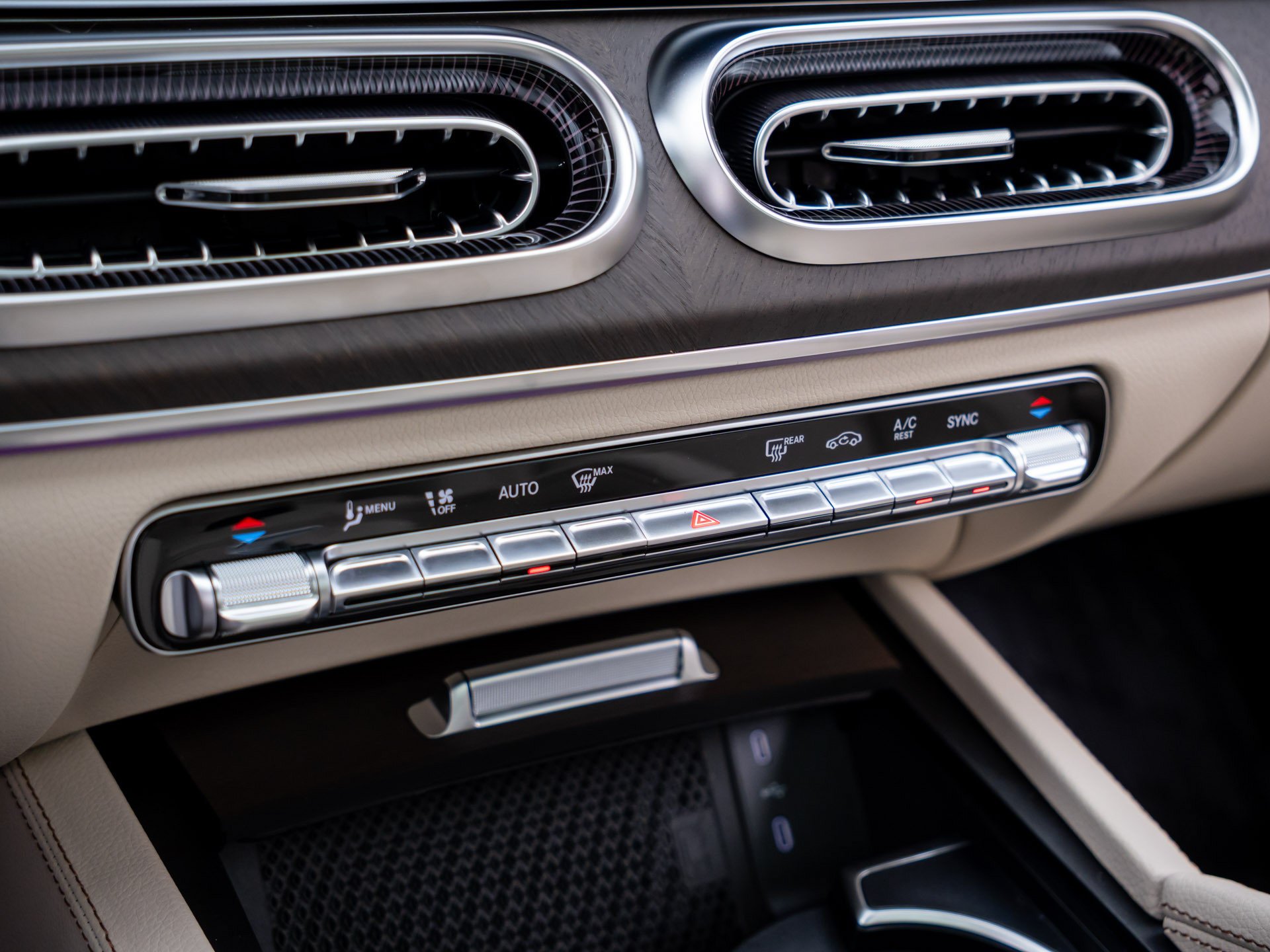 New 2027 White Mercedes-Benz GLE 350 image 28