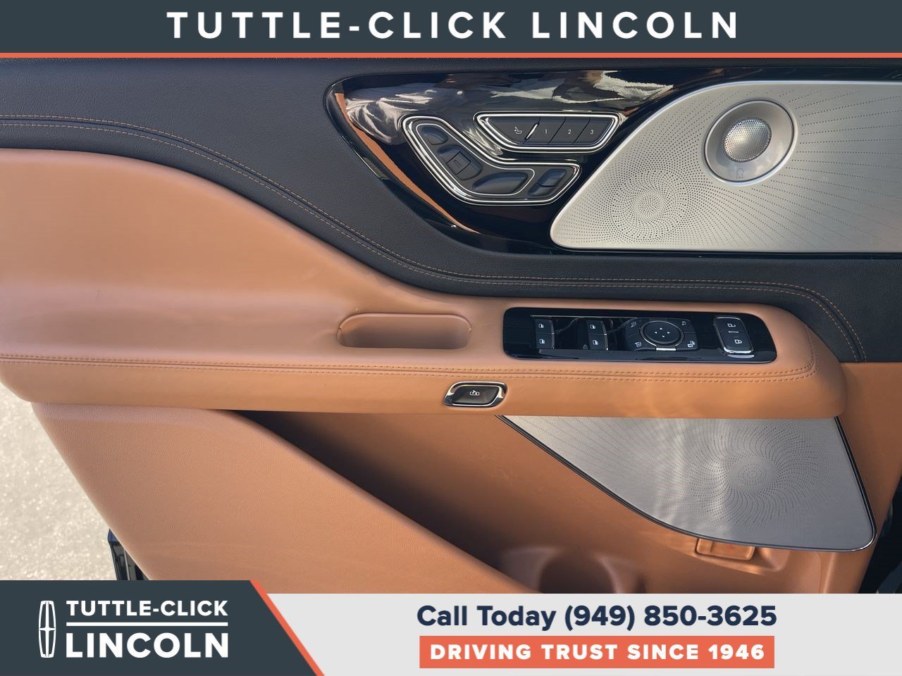 Certified Used 2022 Black Lincoln Black Label Grand Touring image 21