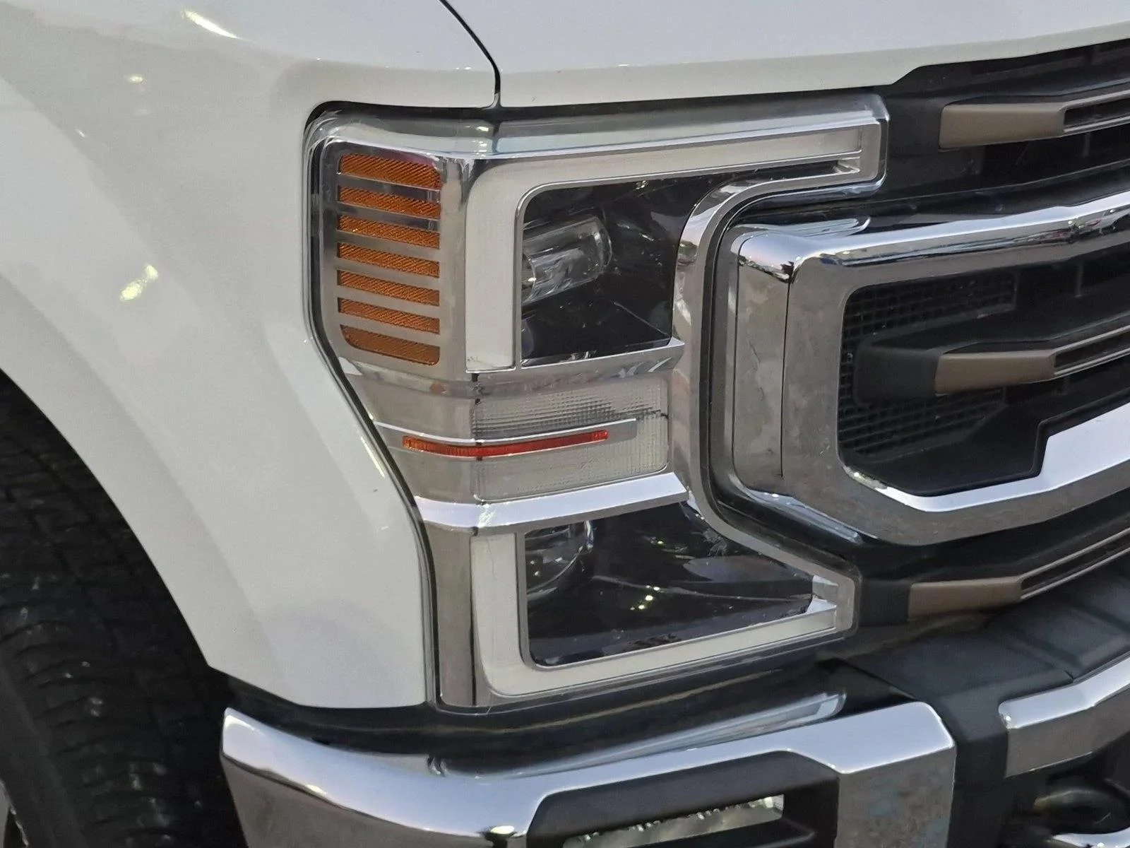 Used 2021 Oxford White Ford King Ranch image 10