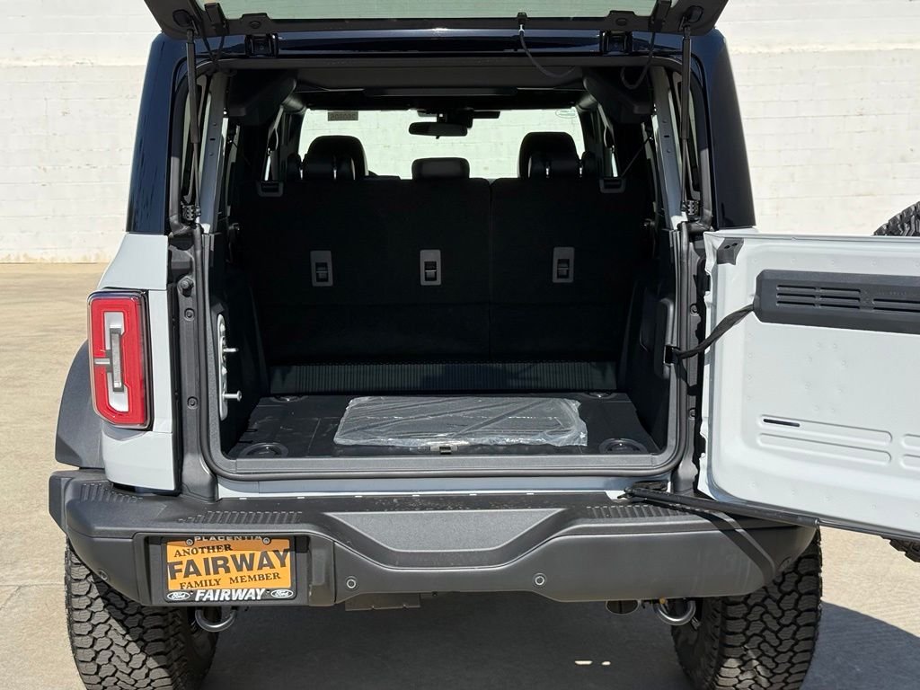 New 2026 Avalanche Gray Ford Badlands® image 15