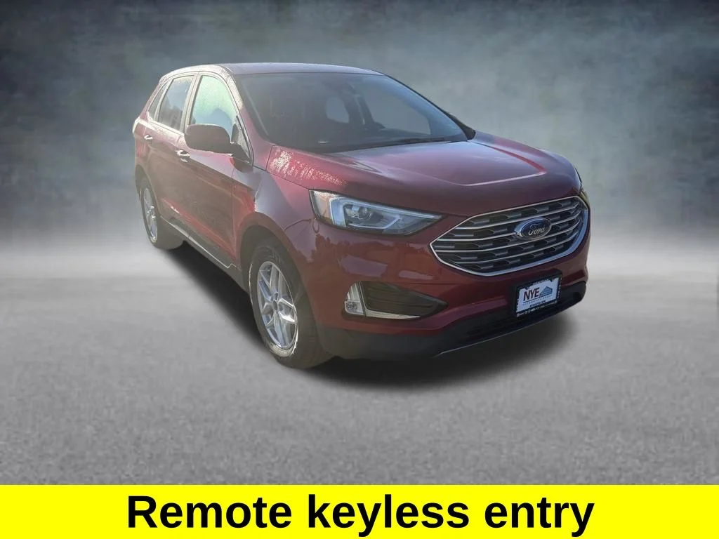 Used 2022 Red Ford SEL image 7