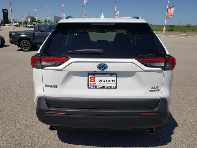 Certified Used 2023 ICE CAP Toyota  image 6