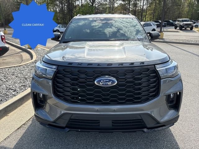 Used 2025 Gray Ford ST-Line image 3