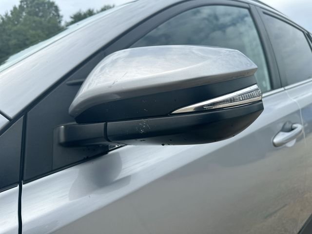 Used 2018 Silver Toyota XLE image 49