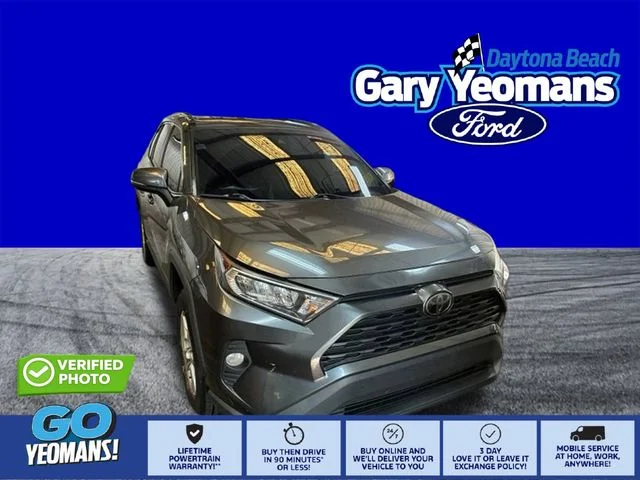Used 2020 Gray Toyota XLE image 1