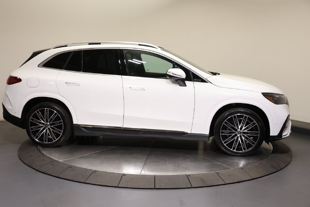New 2027  Mercedes-Benz 320 SUV image 6