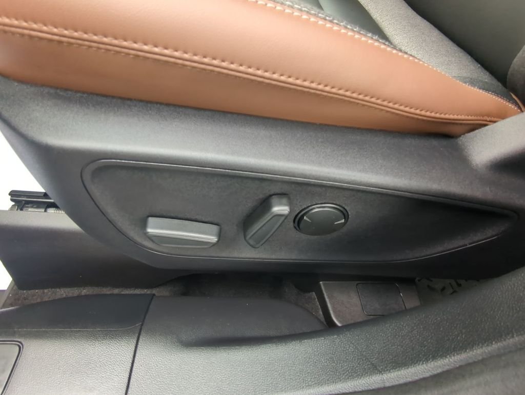 Used 2024 Beige Ford Outer Banks image 12