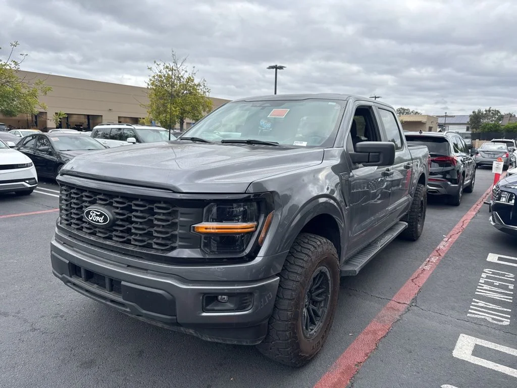 2025 Ford F-150 STX SuperCrew 5-1/2 Box's photo