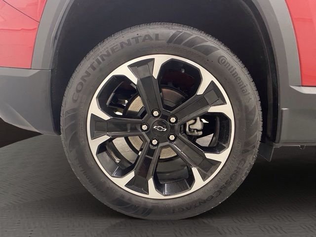 Used 2025 Red Chevrolet LT image 39