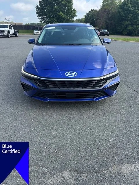 Used 2025 Blue Hyundai SEL Convenience image 8