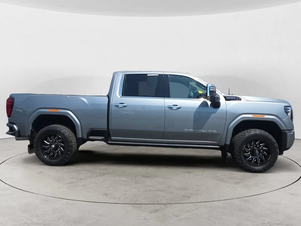 Used 2024 Sterling Metallic GMC Denali Ultimate image 4