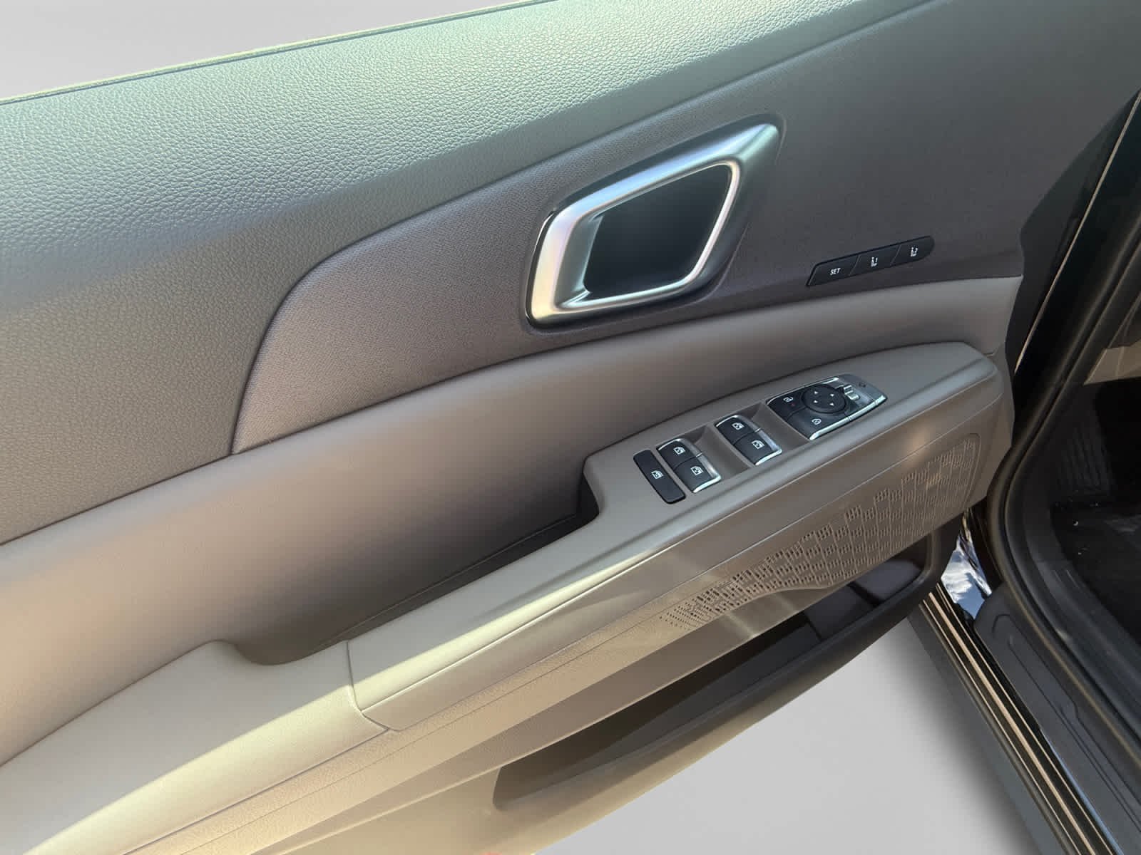 New 2026 Aurora Black Pearl Kia EX image 10