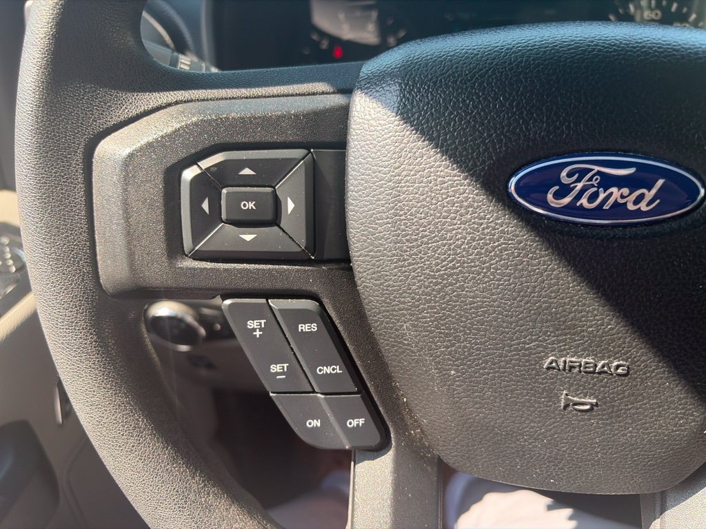 Used 2018 Silver Ford XL image 23