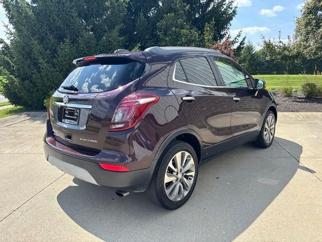 Used 2018 Red Buick Preferred image 5