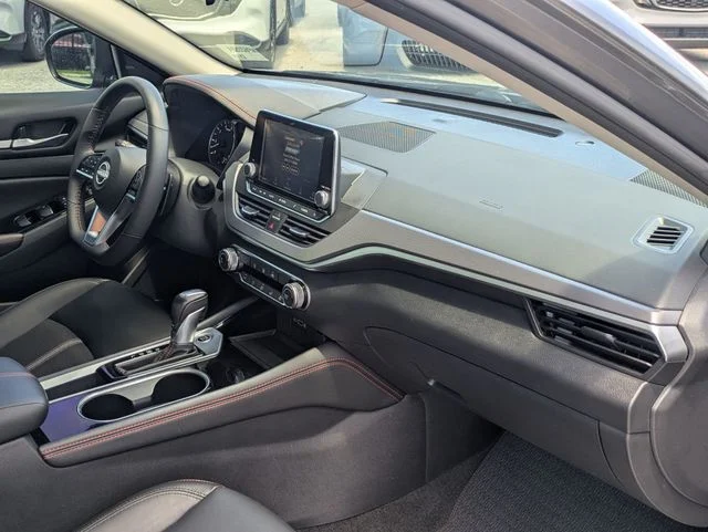 Used 2024 Gray Nissan 2.5 SR image 31
