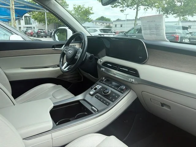 Used 2022 Hyper White Hyundai Limited image 13