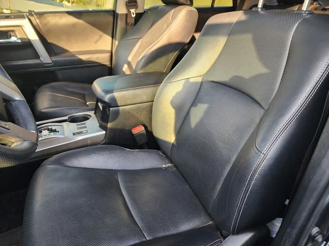 Used 2021  Toyota Limited image 3