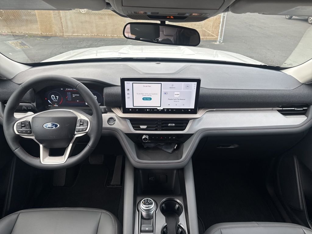 New 2026 Star White Metallic Tri-Coat Ford Active image 2