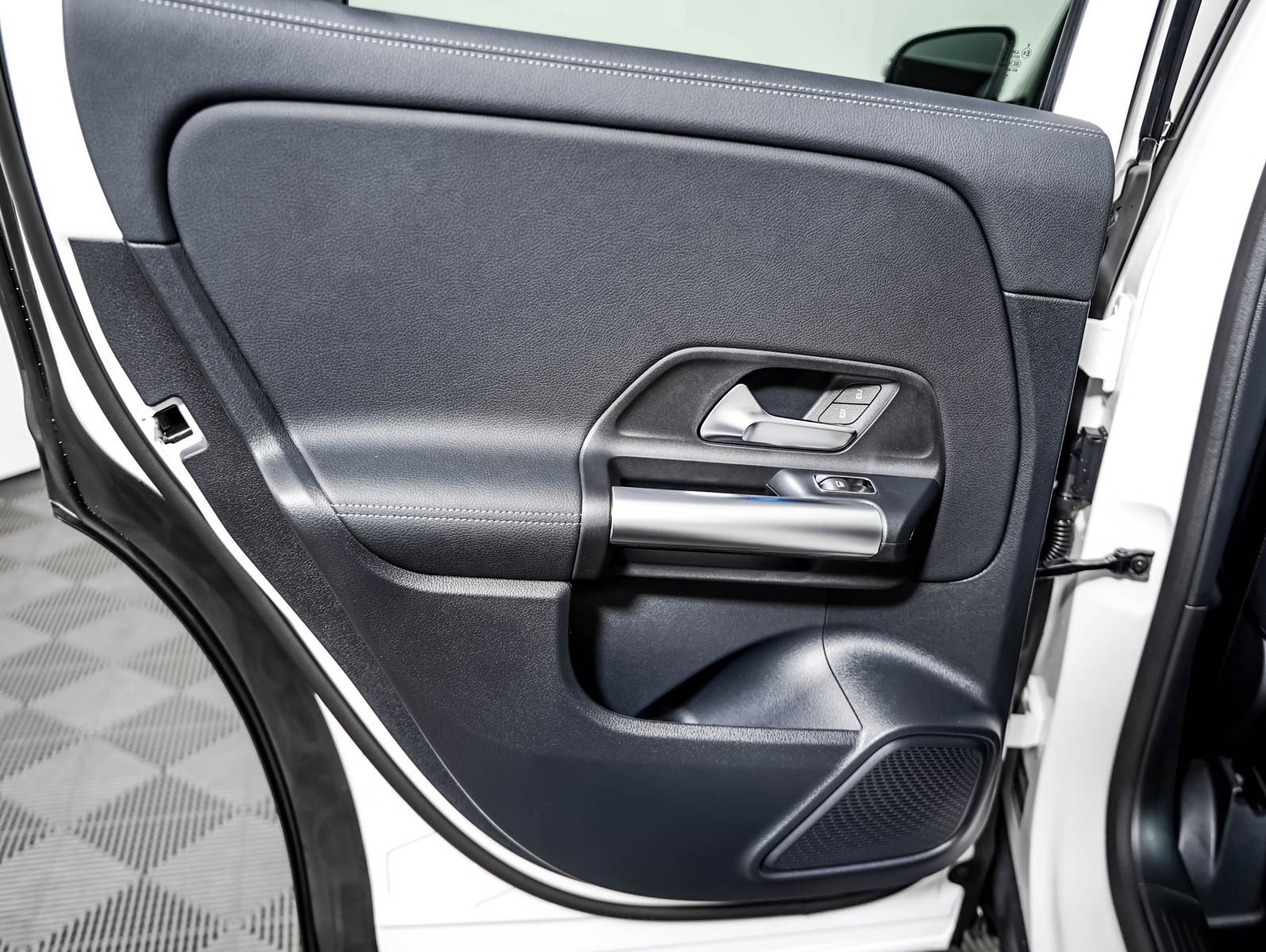New 2026 Polar White Mercedes-Benz GLA 250 image 20